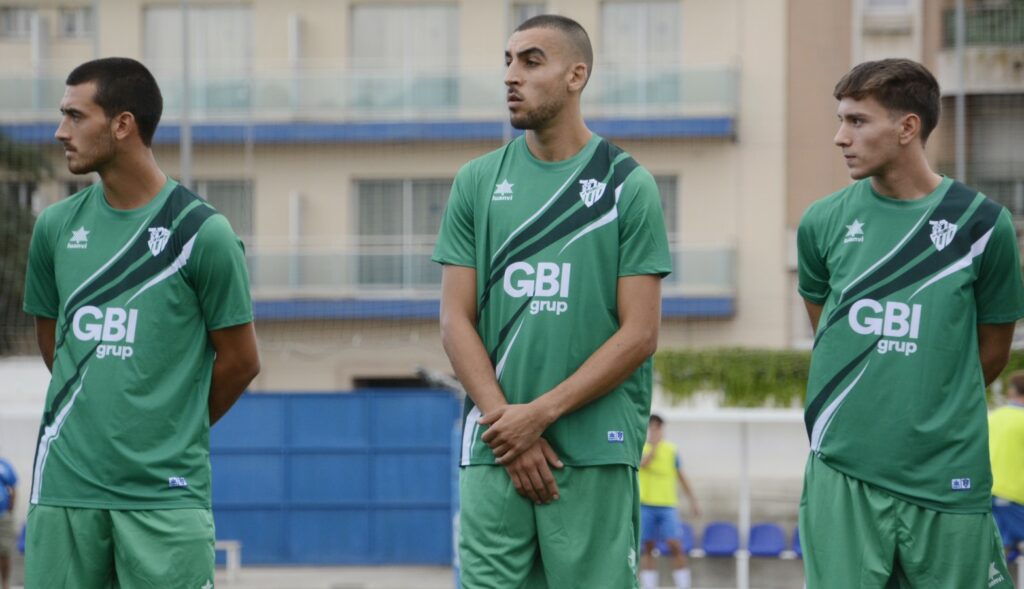 La segona equipació de la temporada del Centenari (Aitor Roger)