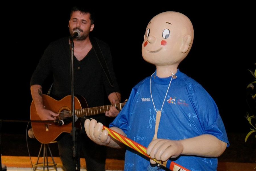 Miquel Abras, en un moment del concert (Carlos Herrero).