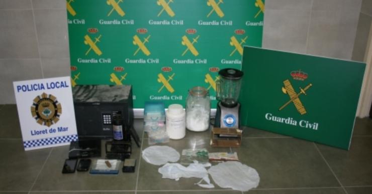 Quatre detinguts per gestionar dos laboratoris de fabricació de cocaïna