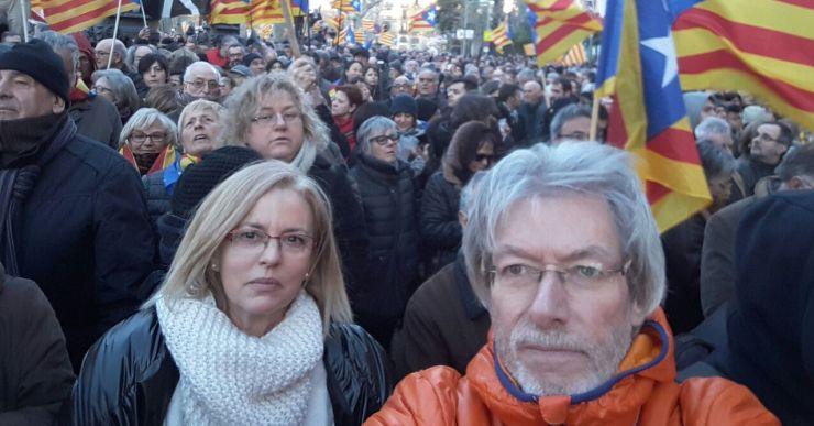 Un grup de lloretencs participa a la concentració de Barcelona pel 9-N