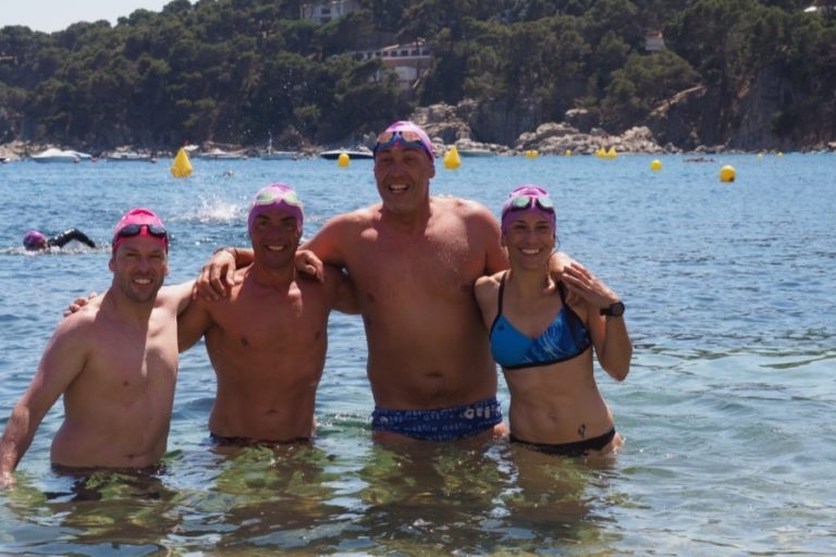El CE Lloret Aigües Obertes recapta 520 euros per investigar el càncer de mama