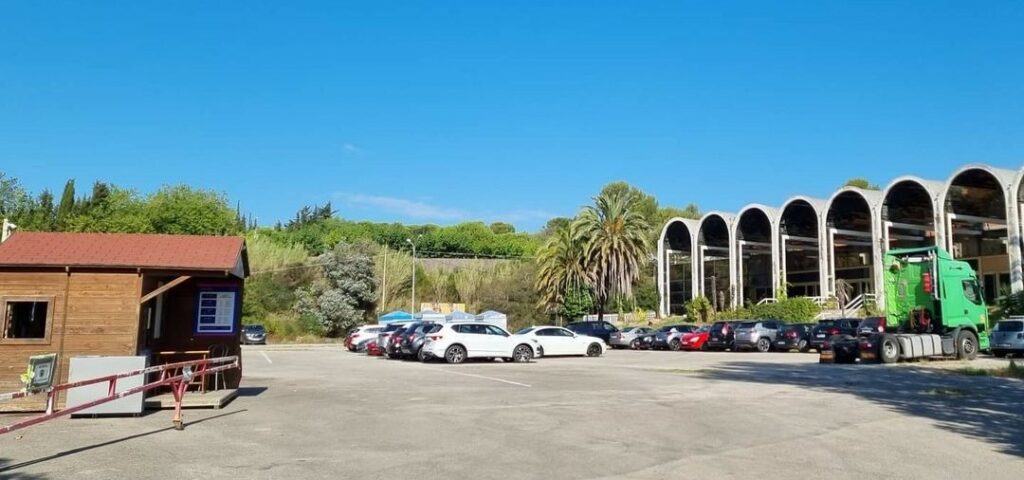 Un aparcament dissuasiu, habilitat aquest estiu (Ajuntament de Lloret de Mar)