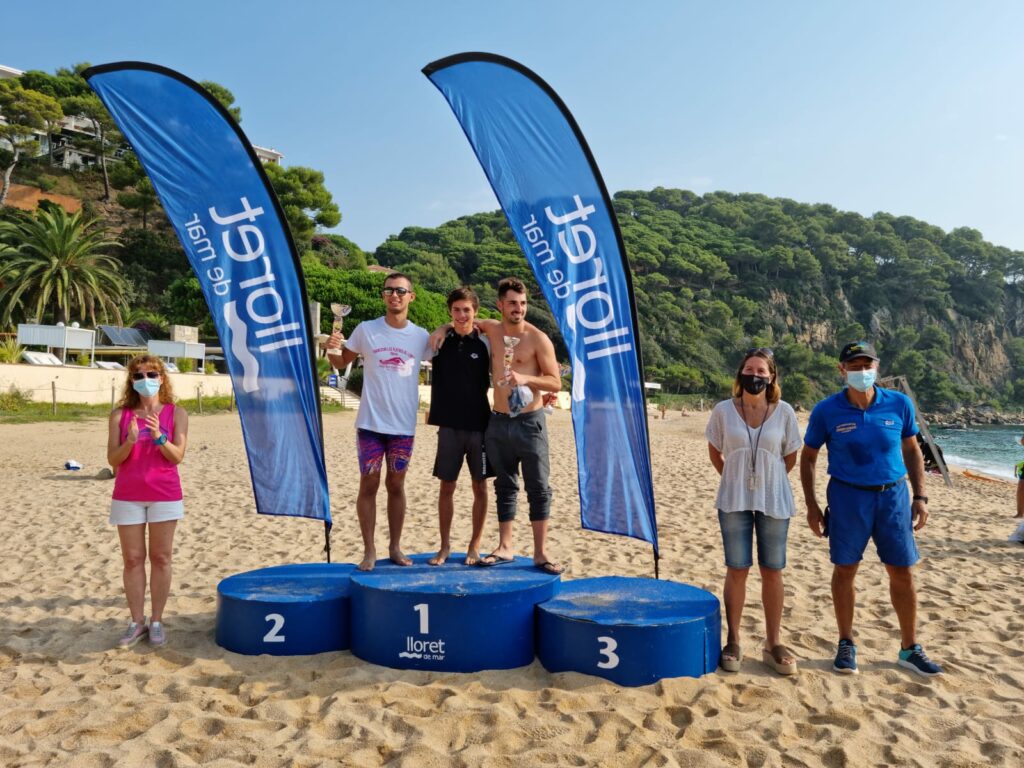 Guanyadors de la 1a travessia de Lloret, feta el 26 de setembre del 2021.