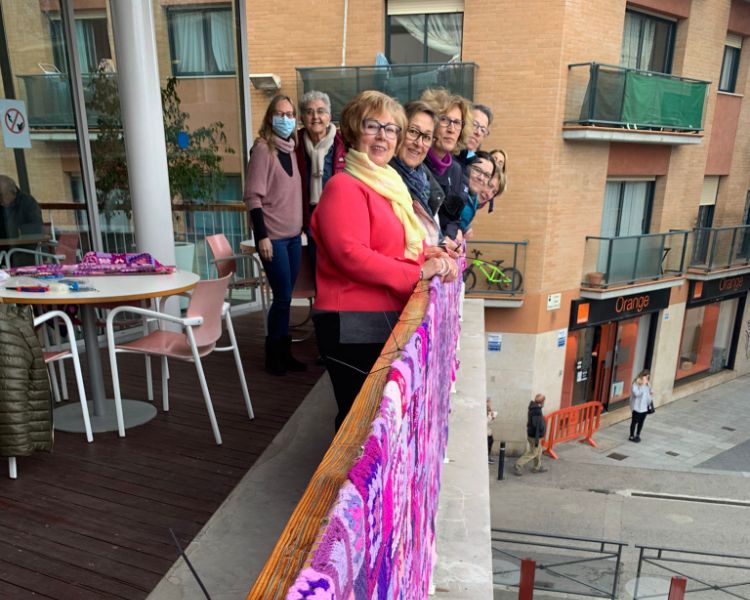 Tapís 8 de Març al Casal Municipal de la Gent Gran