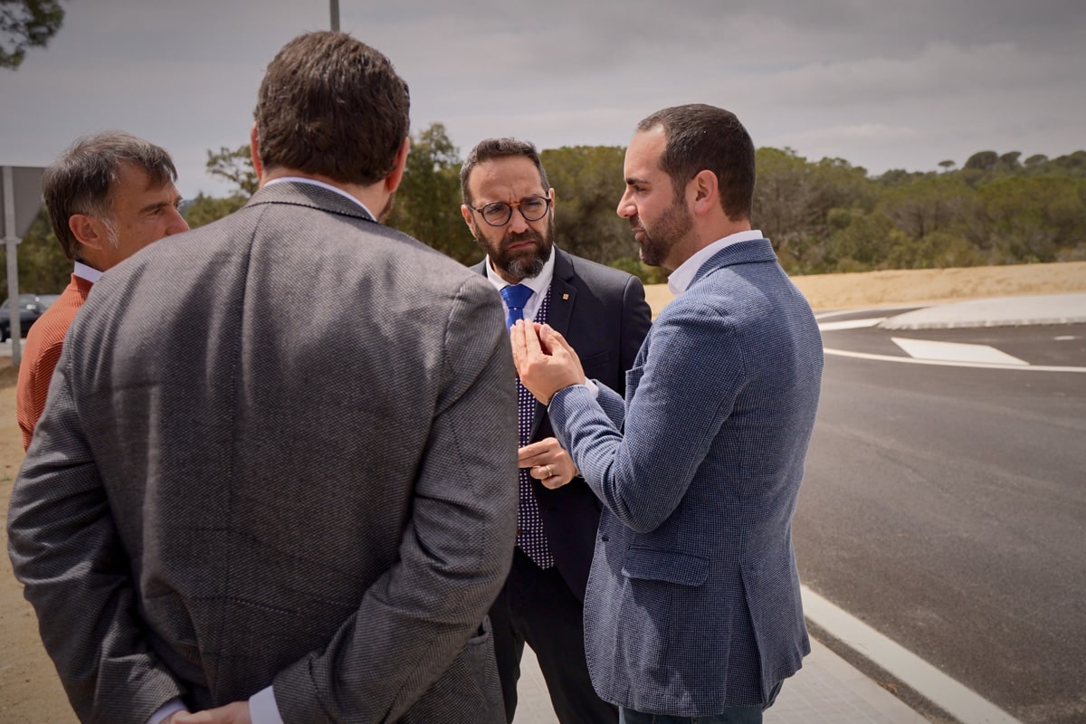 El conseller Juli Fernàndez amb l'alcaldable d'ERC a Lloret, Albert Ferràndez
