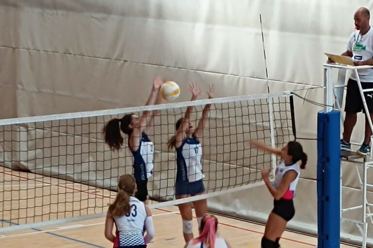 Un partit d'aquesta pretemporada (Club Voleibol Lloret)