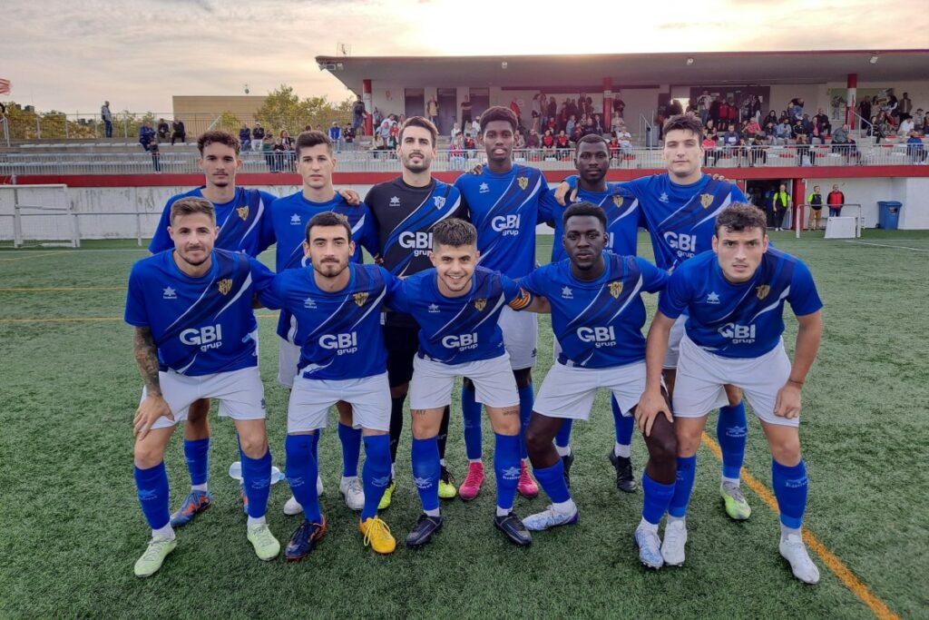 L'onze inicial del partit (Club Futbol Lloret)