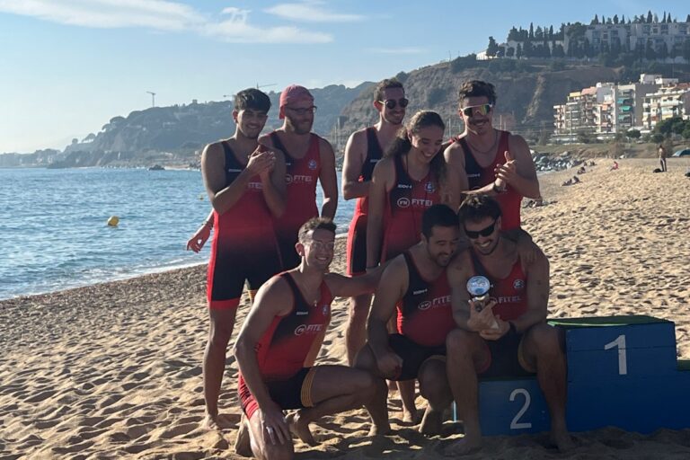Segones posicions pels clubs lloretencs de rem en la tercera regata de la Lliga de Llarga Distància