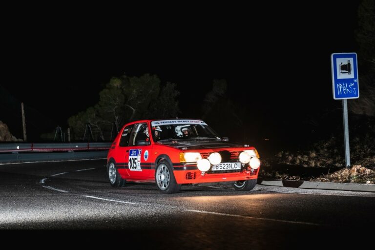 Un cotxe participant al Rally de Lloret 2022 (V-Line)