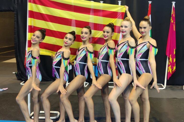 El conjunt infantil (Escola Gimnàstica Rítmica Lloret)