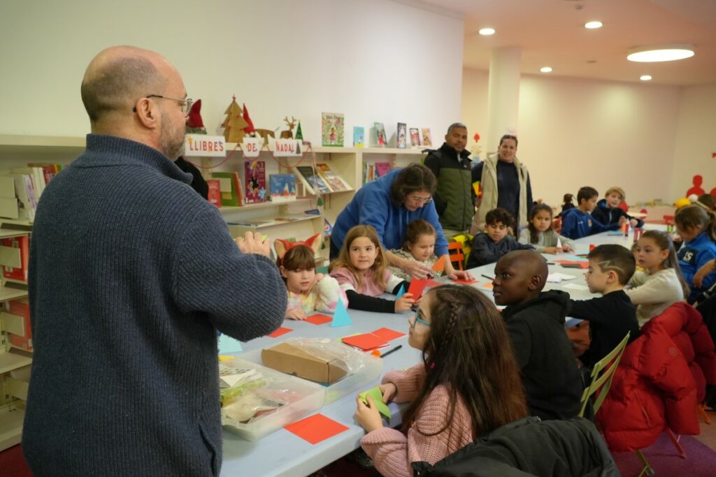 Taller d'origami amb Vidalfont Paper
