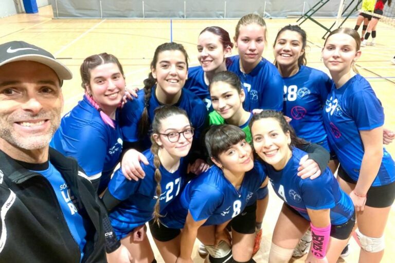 Les noies, al partit d'aquesta jornada (Club Voleibol Lloret)