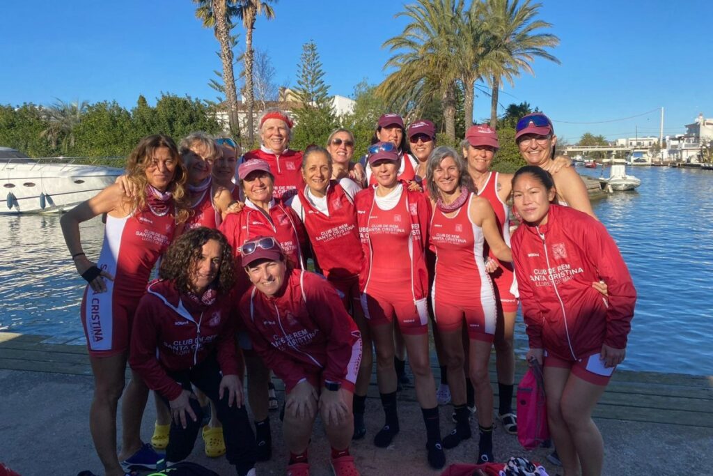 Les veteranes del Club Rem Santa Cristina