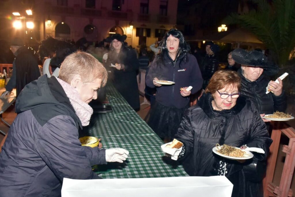 cigrons i seitons xino xano enterrament sardina