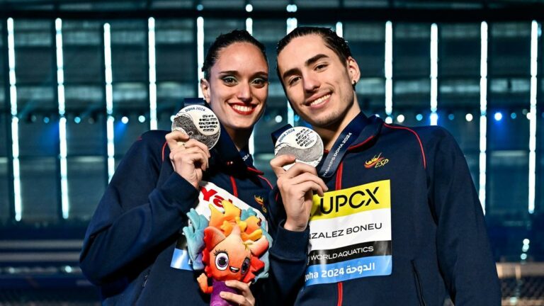 mireia hernandez amb la medalla