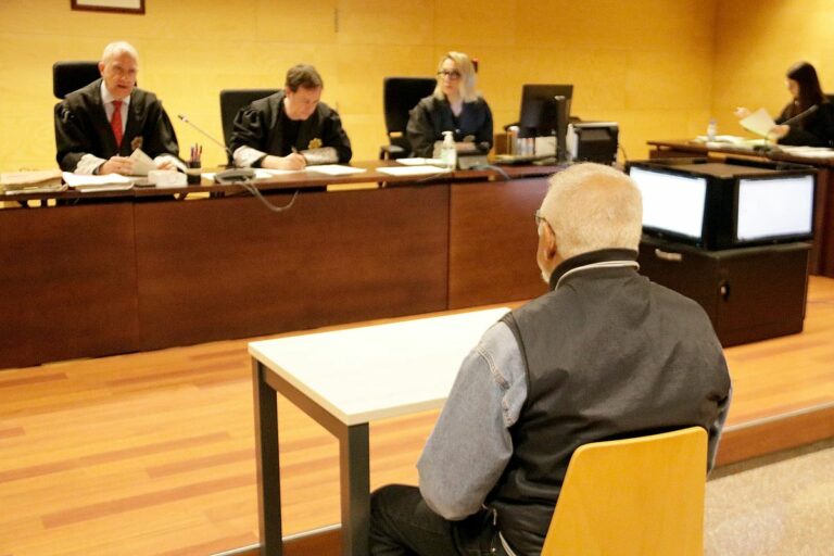 l'acusat en el judici