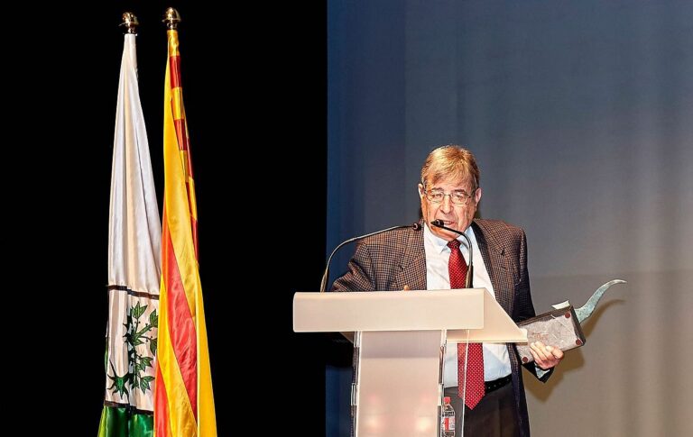 Jaume Soliguer, amb el guardó Sa Gavina
