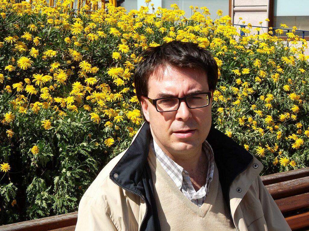 Carlos-Larrinaga-1