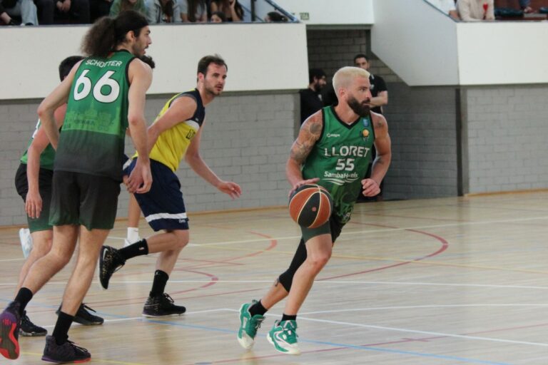 Un partit d'aquesta temporada del Bàsquet Lloret (Javi Rojo)