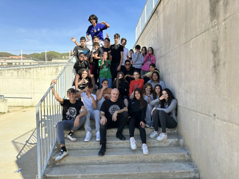 Alumnes del Rocagrossa implicats en l'obra de teatre EL MIRALL DEL TEMPS