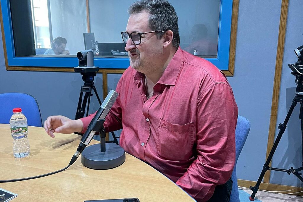 Jordi Calvet als estudis de la ràdio