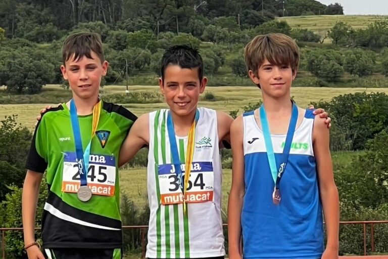 Roger Merideño i altres joves atletes (club atletisme)