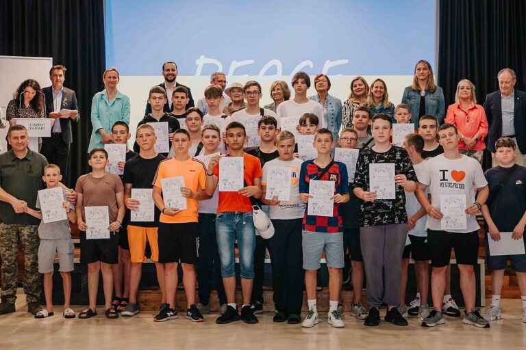 infants ucraïnesos en el seu comiat, allotjats a Lloret