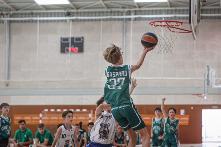partit del torneig cloenda de basquet