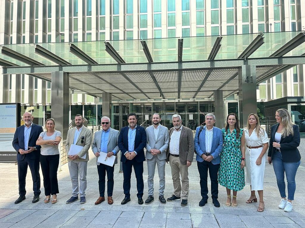 Trobada de l'AMT amb la secretària d'Estat de Turisme