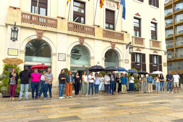 concentració en contra de la violencia maslicta a Lloret