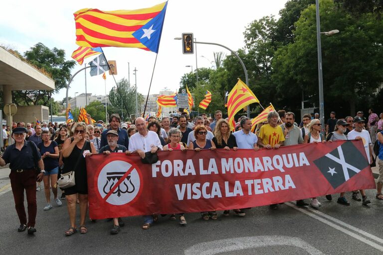 la manifestació d'aquest dimecres en contra de la família reial