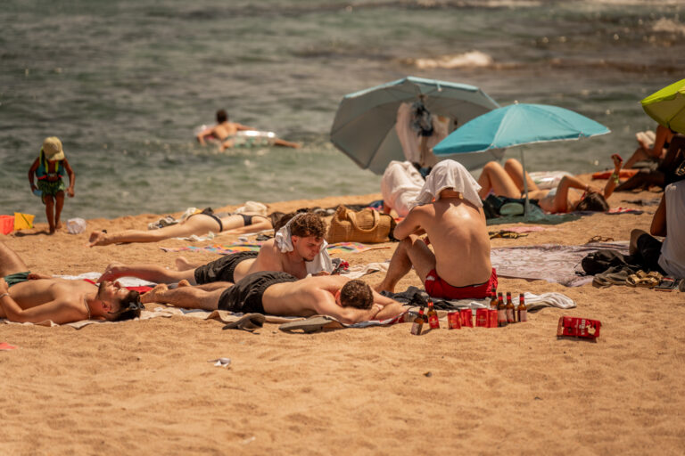Turistes a la Platja de Lloret
