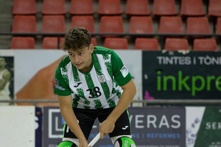 la samarreta de la 2a equipació de CH Lloret