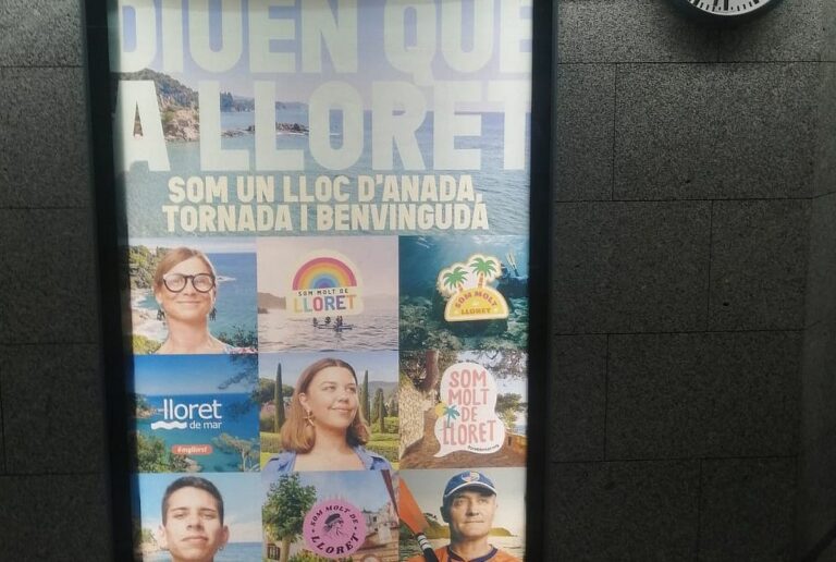 Un dels cartell de la campanya SOM MOLT DE LLORET al metro