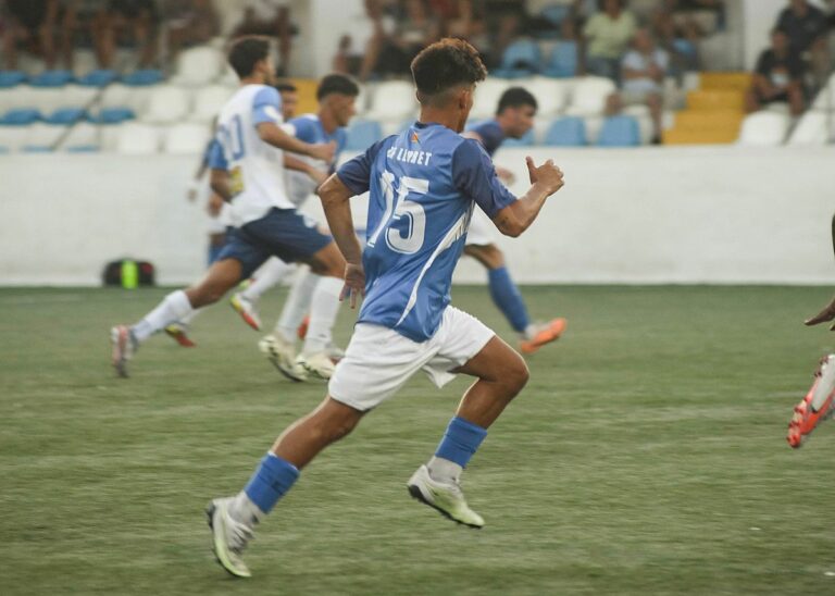 un partit de pretemporada del CF Lloret