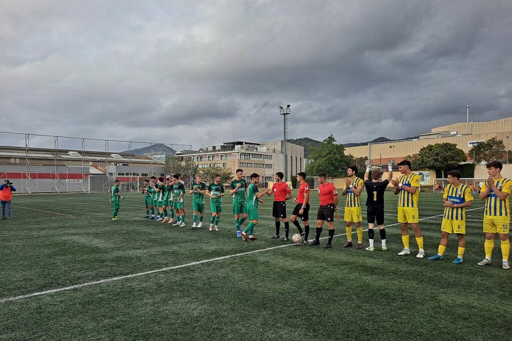 CF Lloret abans de començar el partit contra el Sant Just Desvern