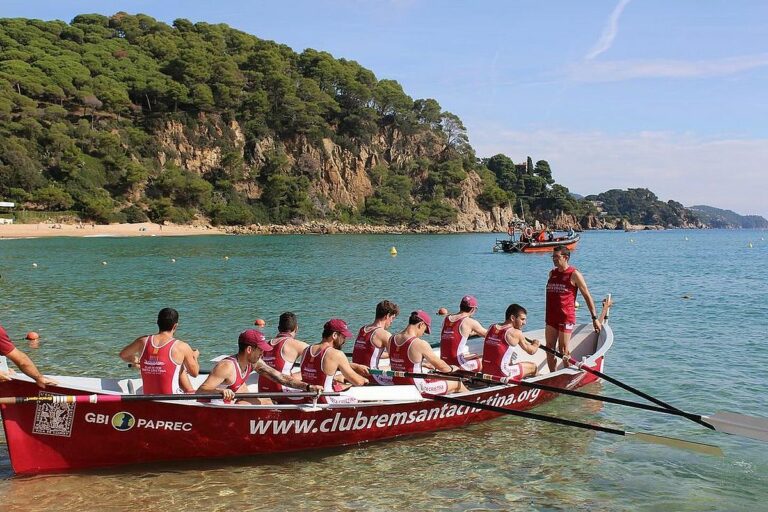rem santa cristina guanya la primera regata