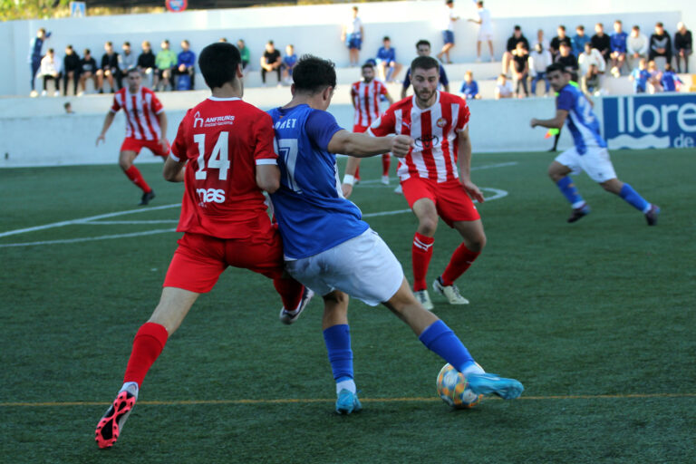 Un partit del Lloret d'aquesta temporada (Portal 7)