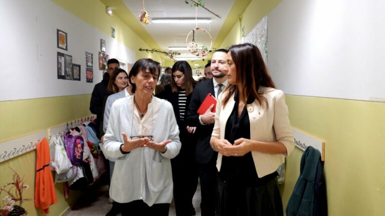 Les escoles i els instituts de Lloret demanen recursos per assumir el nombre constant d’alumnes que arriben durant el curs