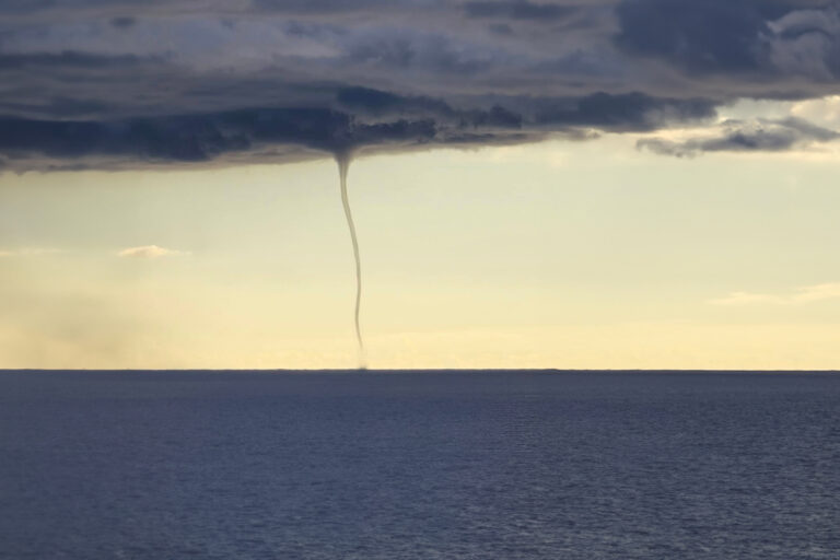 Mànega marina, davant la platja de Lloret