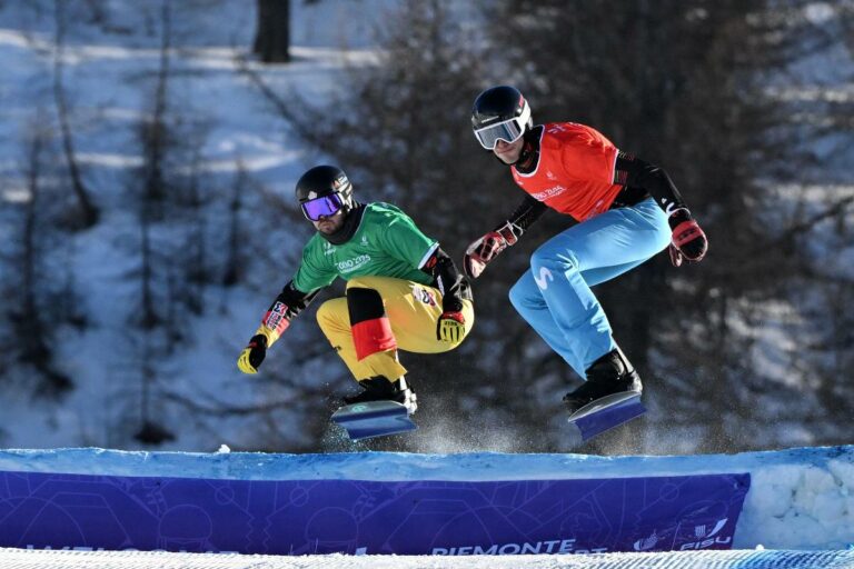 Bernat Ribera, subcampió del Mundial Universitari d’snowboard cross