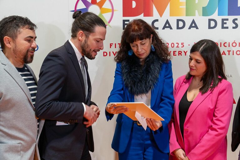 Presentació de la Pride a Fitur, amb la ministra d'Igualtat