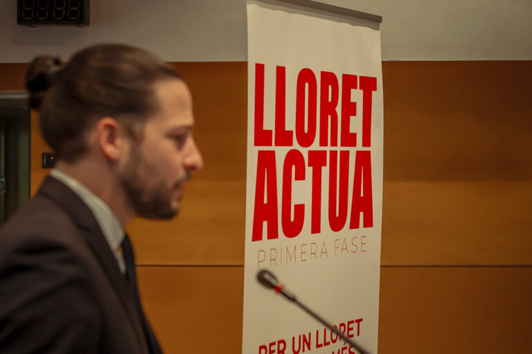 Lloret posa en marxa un pla per garantir la bona convivència entre residents i turistes
