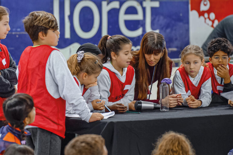 Els centres educatius de Lloret participen en la jornada «Experimenta la Ciència»