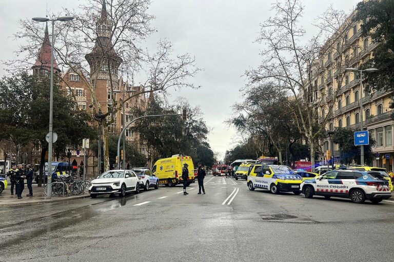 accident bus acn