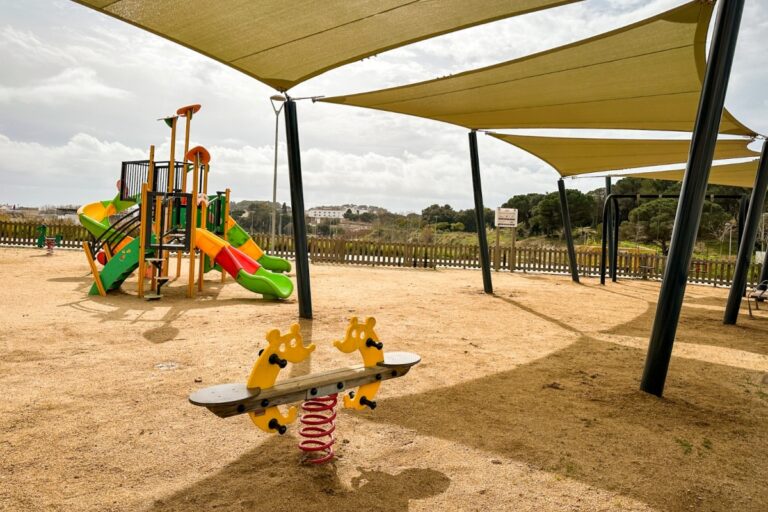 Lloret invertirà més de 204.000 euros en el primer semestre del 2025 per a la millora dels parcs infantils