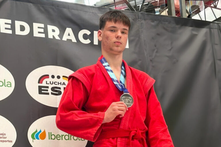 Els lluitadors del Club Esportiu Nova Unió guanyen tres medalles en el Campionat d’Espanya de sambo