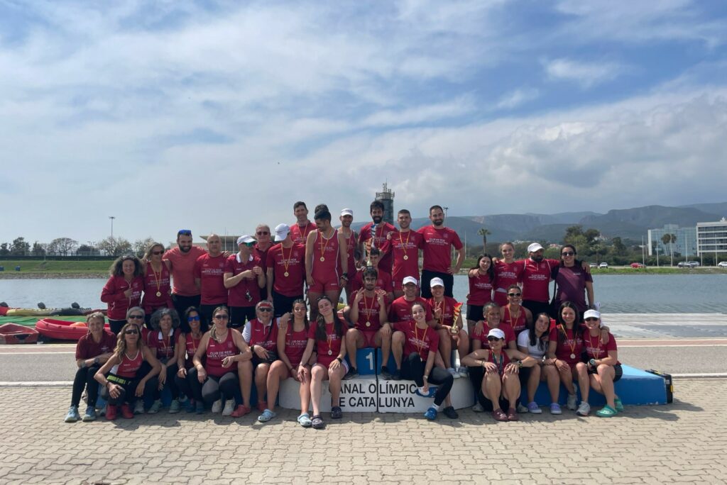 Els vogadors, a Castelldefels (Club Rem Santa Cristina)