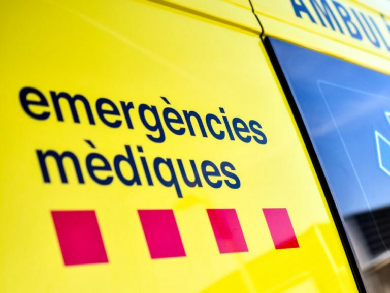 Una ambulància del SEM (UB)