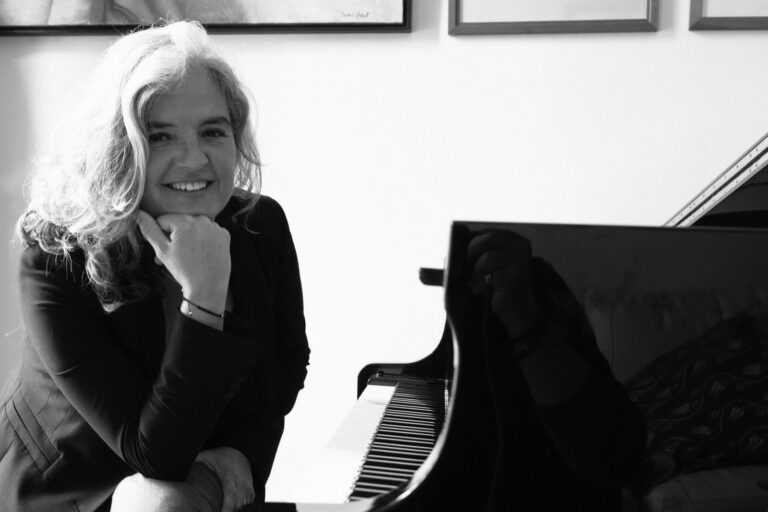 Eva Simó amb el piano